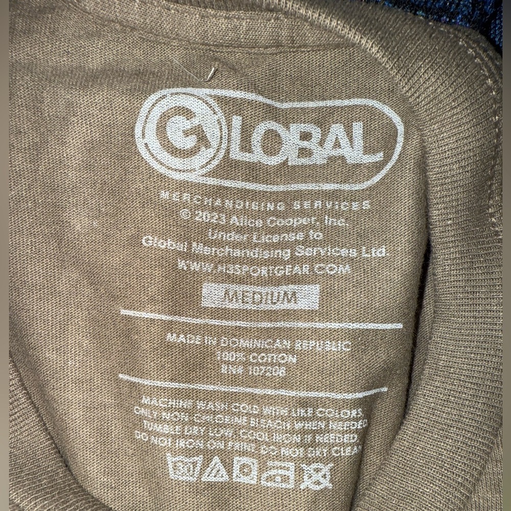 Alice Cooper Graphic Tee in Brown NWOT - Picture 3 of 3